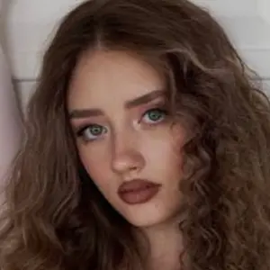 Екатерина из Аксая, мне 24, познакомлюсь для вирта