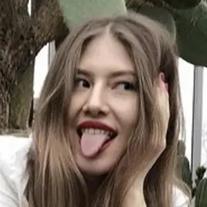 Мария из Чебоксар, мне 24, познакомлюсь для вирта