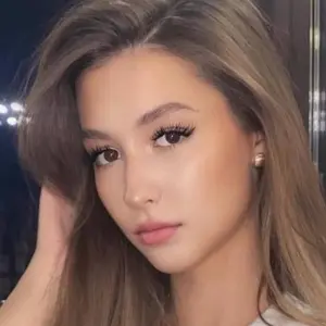 Я Ульяна, 22, знакомлюсь для вирт в Орехово-Зуево