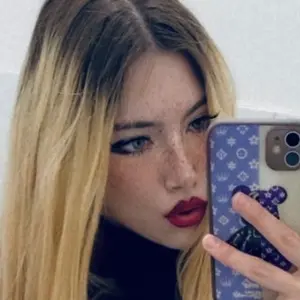 Алина из Москвы, мне 22, познакомлюсь для общения