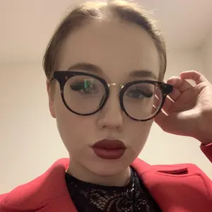 Я Алеся, 23, из Благовещенска, ищу знакомство для регулярного секса