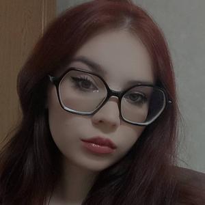 Я Викуля, 20, из Санкт-Петербурга, ищу знакомство для вирта