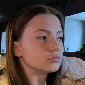 Я Ксения, 21, из Санкт-Петербурга, ищу знакомства на одну ночь