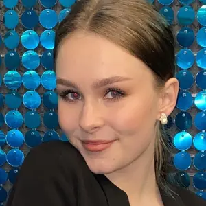 Катя из Севастополя, ищу на сайте знакомства на одну ночь