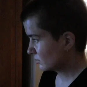 Я Аня, 41, из Смоленска, ищу знакомство для постоянных отношений