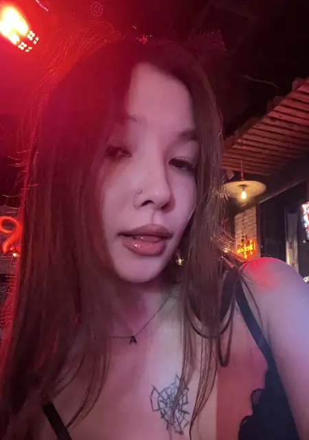 Я Кристина, 25, из Перми, ищу знакомства без обязательств