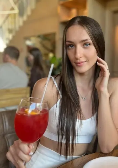 Я Вероника, 20, из Шадринска, ищу знакомство для общения