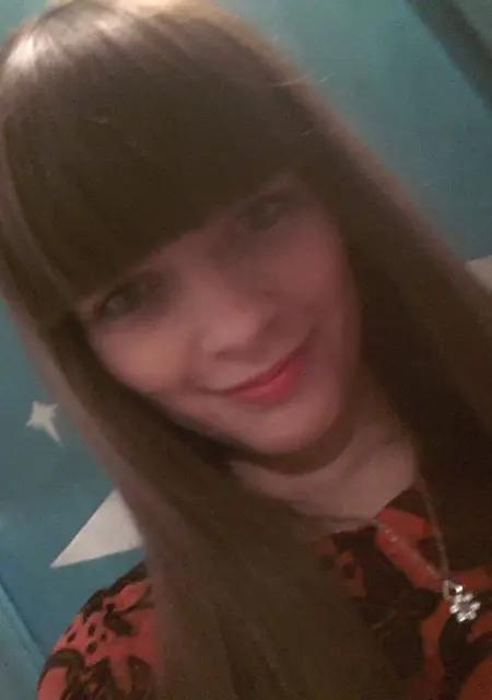 Я Светлана, 34, из Луги, ищу знакомство для дружбы