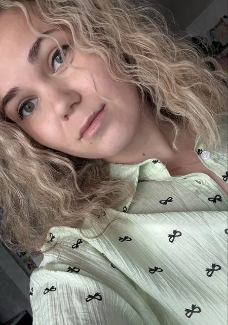 Я Анна, 28, знакомлюсь для вирта в Перми