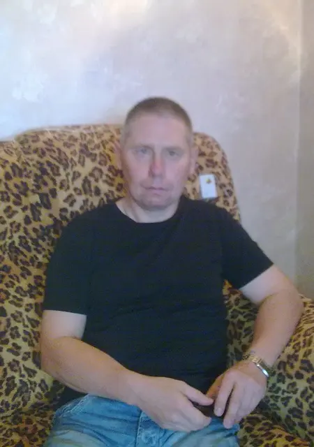 Александр из Перми, мне 59, познакомлюсь для приятного времяпровождения