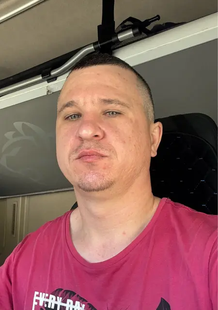 Я Марат, 33, из Мензелинска, ищу знакомства на одну ночь