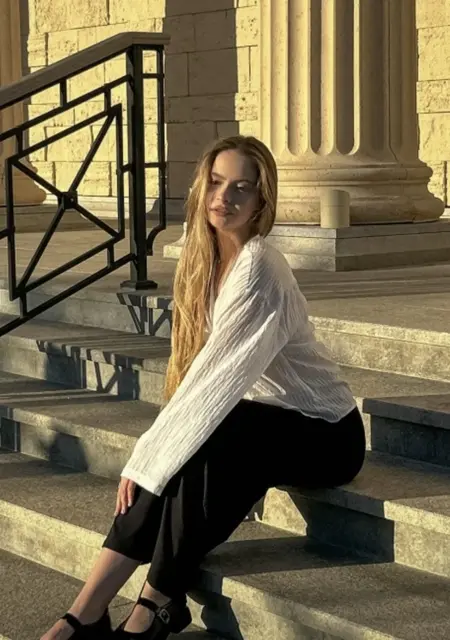 Я София, 19, знакомлюсь для общения в Москве