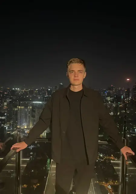 Мечтатель из Сергиева Посада, ищу на сайте знакомства на одну ночь