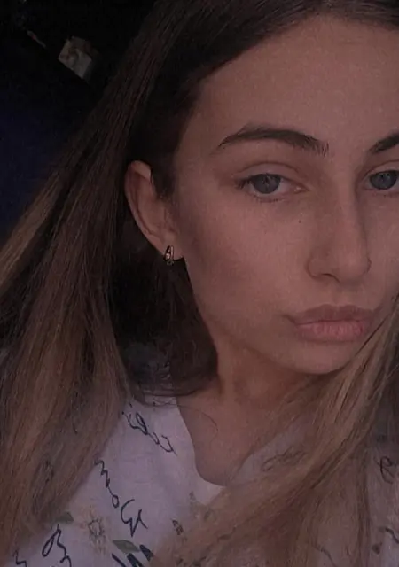 Анастасия из Магадана, мне 23, познакомлюсь без обязательств