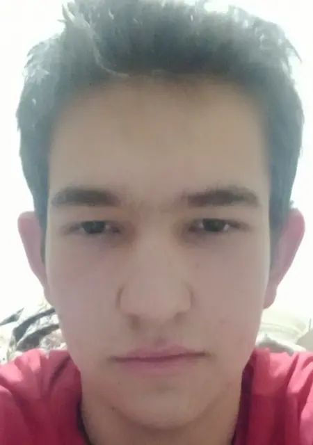 Эльдар из Михайловки, мне 22, познакомлюсь без обязательств