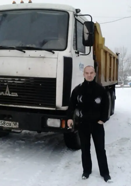 Санек из Березников, мне 42, познакомлюсь на одну ночь