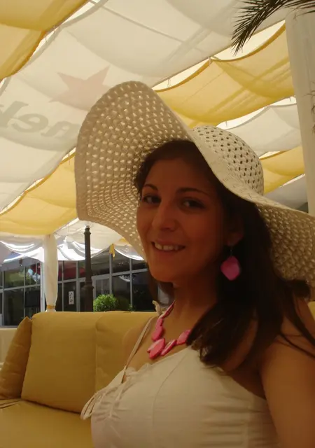 Белла из Кушнарёнково, мне 22, познакомлюсь для дружбы