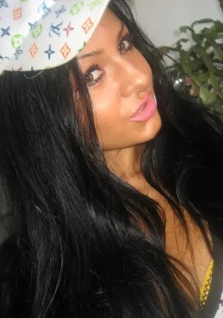 Александра из Рузы, мне 22, познакомлюсь для постоянных отношений