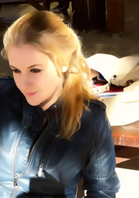 Я Ангелина, 21, из Кирсанова, ищу знакомство для дружбы