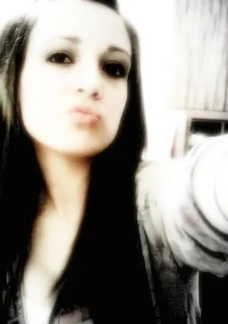 Я Алина, 21, из Дады, ищу знакомство для общения