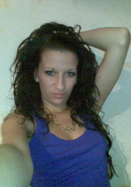 Я Вероника, 23, знакомлюсь на одну ночь в Никите