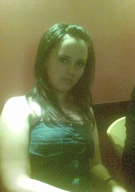 Юлия из Никеля, мне 18, познакомлюсь на одну ночь