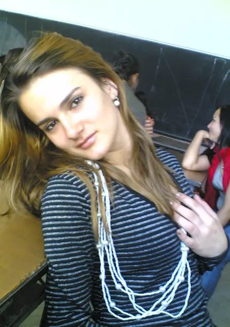 Елизавета из Оханска, мне 24, познакомлюсь для вирта