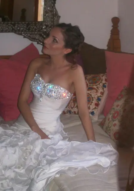 Я Ева, 24, из Лодейно, ищу знакомства без обязательств