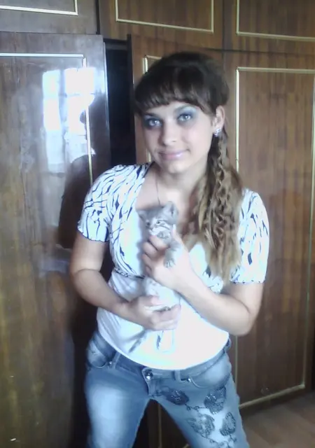 Я Тамила, 19, из Черноморского, ищу знакомство для постоянных отношений