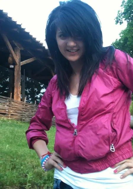 Виктория из Холмской, ищу на сайте знакомства без обязательств