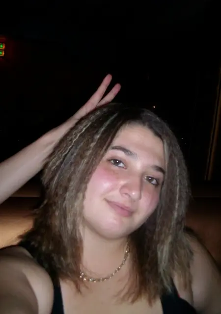 Регина из Дюртюлей, мне 21, познакомлюсь для постоянных отношений