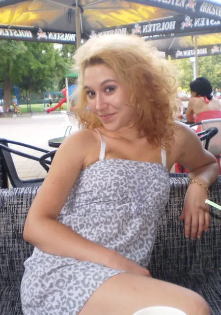 Я Юлия, 23, знакомлюсь для вирта в Сиве