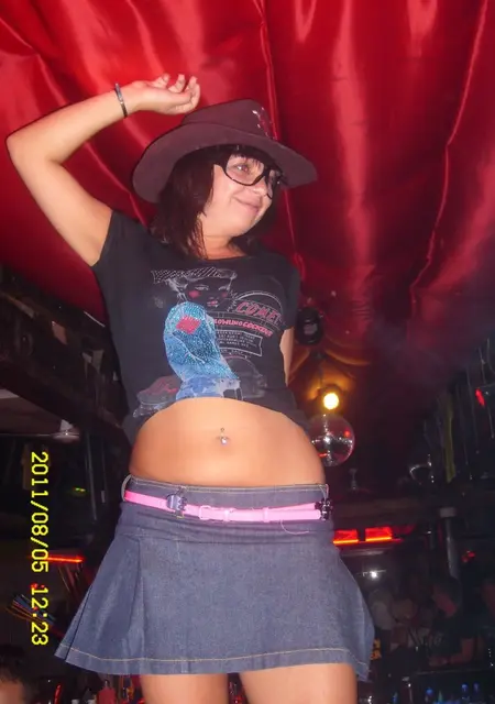 Евгения из Арбузова, ищу на сайте знакомства на одну ночь