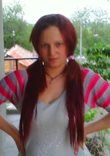 Я Надежда, 21, знакомлюсь для общения в Комягине