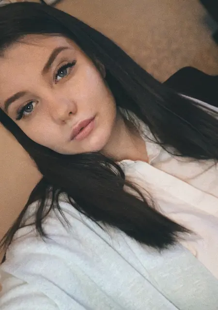 Я Валентина, 27, из Новокузнецка, ищу знакомство для вирта