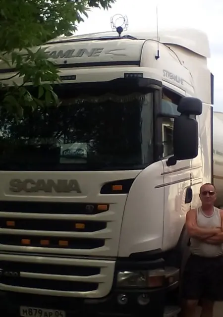 Алексей из Гагарина, мне 50, познакомлюсь без обязательств