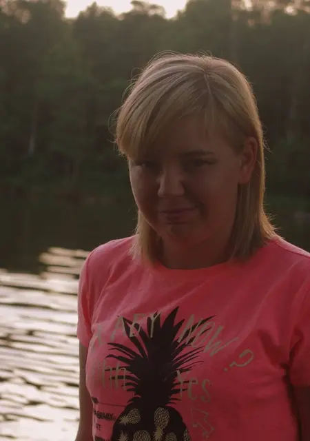 Я Илона, 19, из Кисловодска, ищу знакомство для общения