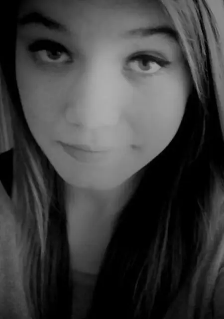 Я Инна, 18, знакомлюсь для дружбы в Россоши