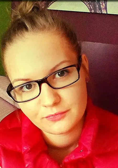 Ангелина из Шарыпова, мне 19, познакомлюсь для постоянных отношений