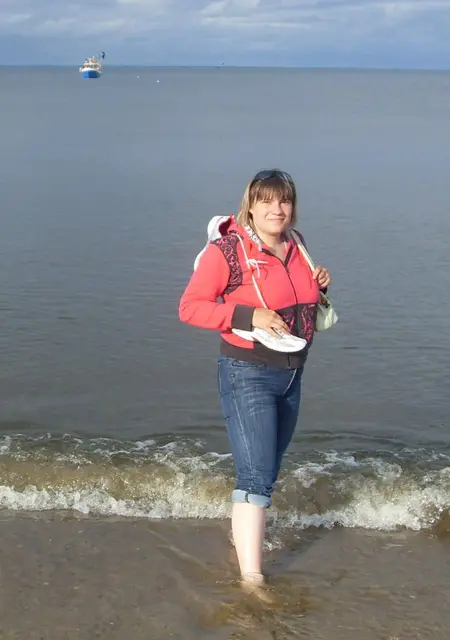 Я Регина, 23, из Ханты-Мансийска, ищу знакомство для постоянных отношений