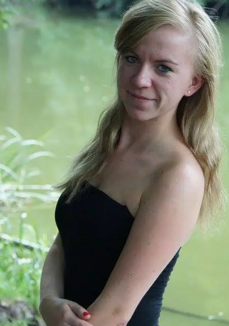 Я Олеся, 21, из Гатчины, ищу знакомства без обязательств