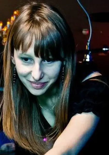 Людмила из Ногликов, мне 23, познакомлюсь для общения