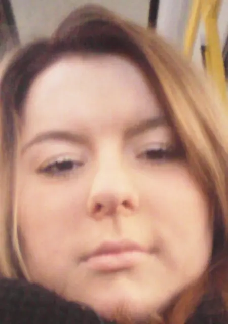 Я Анжела, 20, из Дубны, ищу знакомство для постоянных отношений