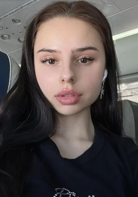 Marina из Москвы, ищу на сайте знакомства на одну ночь