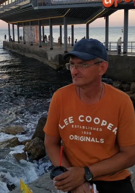 Руслан из Грицовского, мне 50, познакомлюсь для постоянных отношений