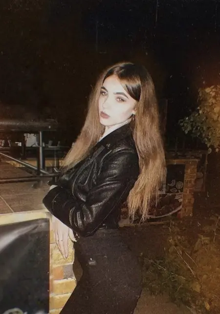 Алина из Аксая, ищу на сайте вирта