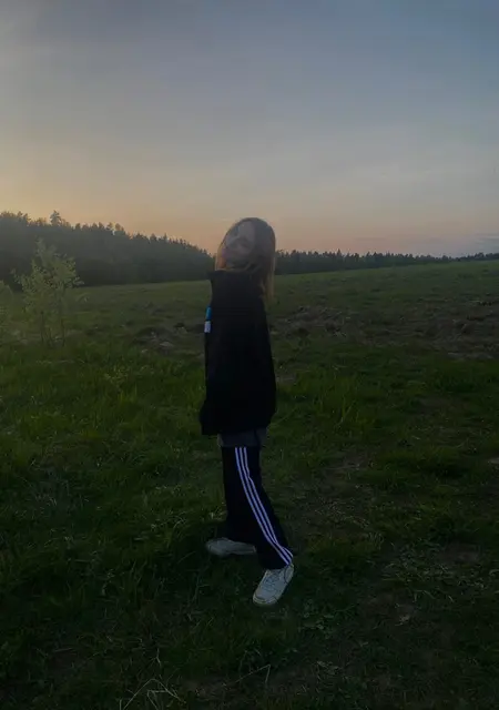 Я Мая, 19, из Москвы, ищу знакомство для приятного времяпровождения