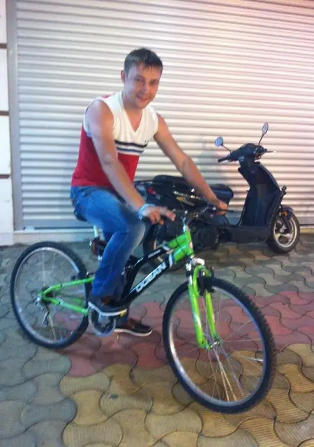 Я Джонни, 44, знакомлюсь без обязательств в Губахе