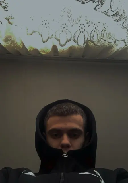 Я Артем, 18, знакомлюсь без обязательств в Абакане