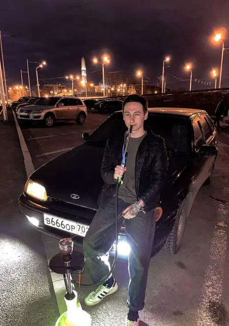 Я Руслан, 24, из Екатеринбурга, ищу знакомство для приятного времяпровождения